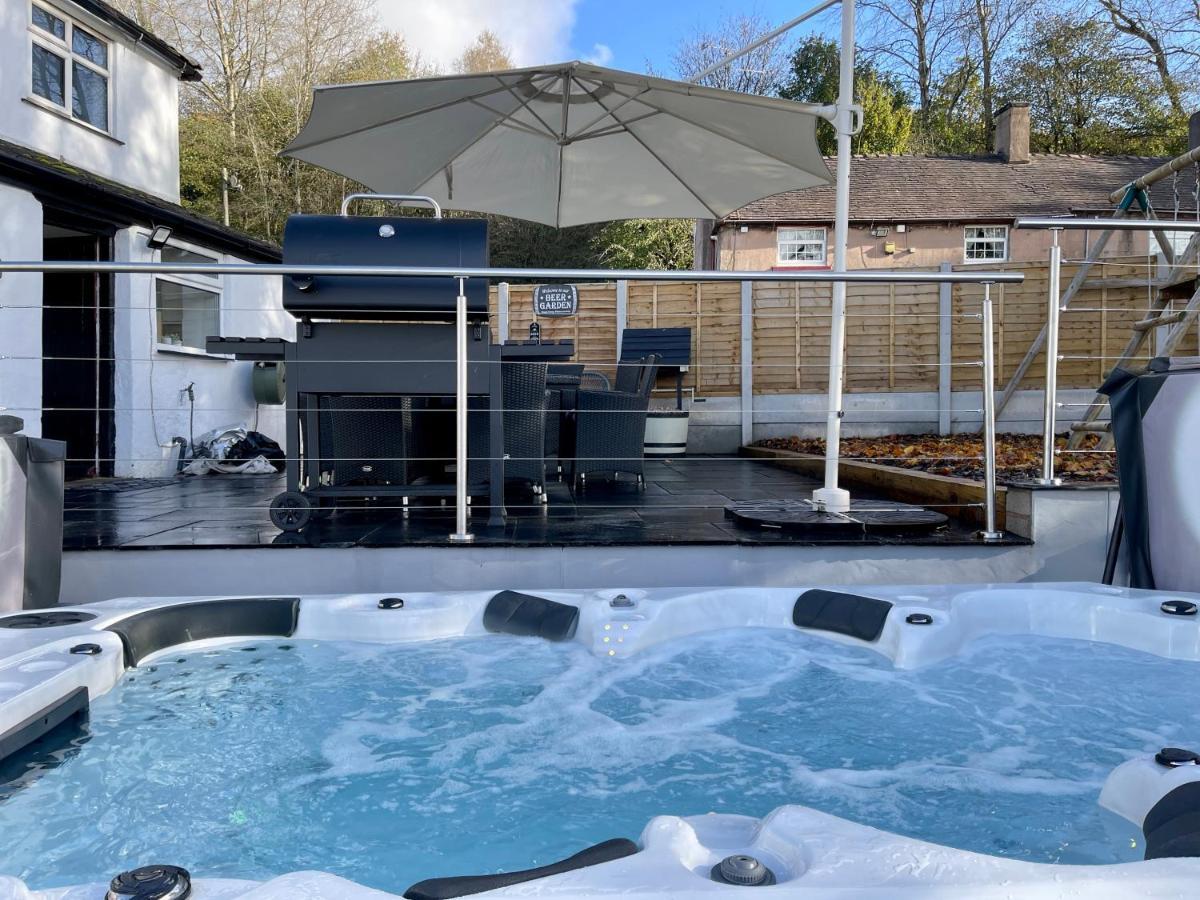 Tollgate House - Luxury Cozy Cottage - Huge Hot Tub - Alton Towers Чідл Екстер'єр фото
